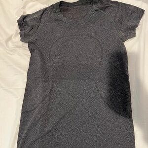 Lululemon Athletica Gray Fitted Short Sleeve Tee Swiftly size 10